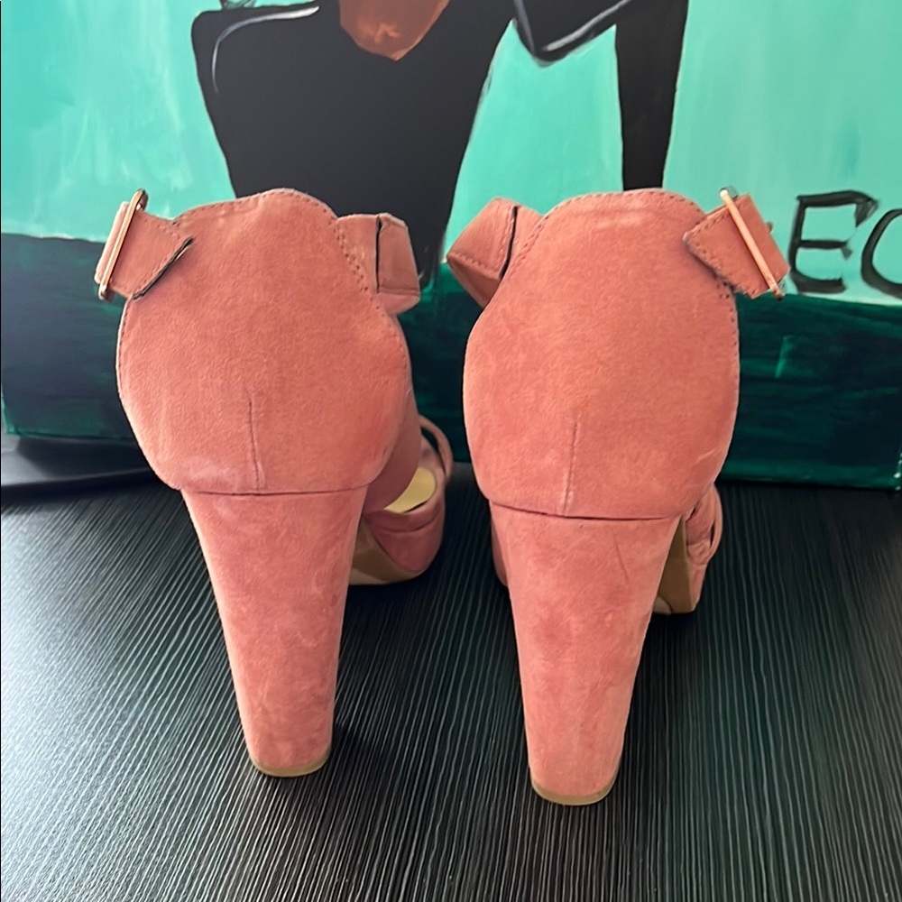 Chinese Laundry Pink Sandals for Effortless Elegance - Picture 3 of 5